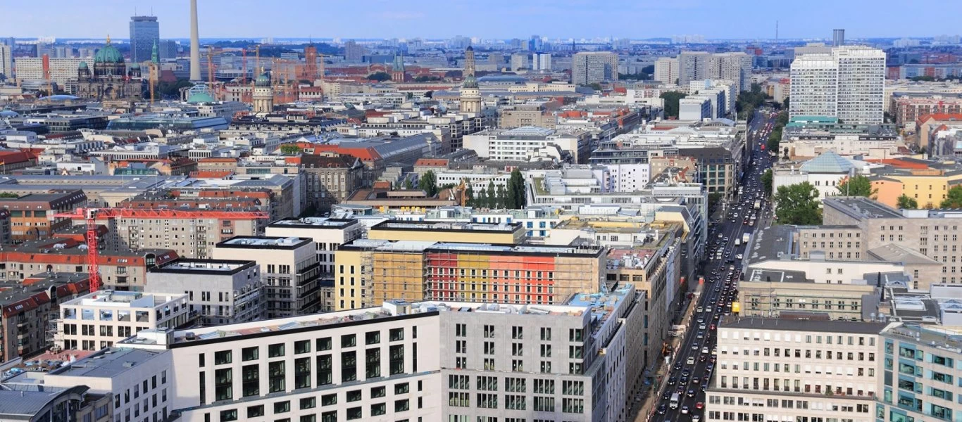 DW: Χιλιάδες ενοικιαστείς κινδυνεύουν με έξωση - Καταργήθηκε το πλαφόν ενοικίου